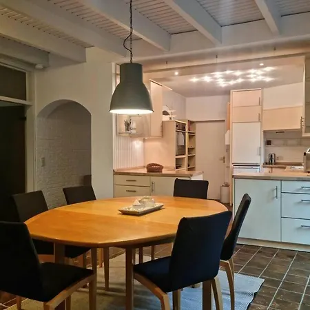 Tatil Evi Grosszuegiges Ferienhaus Im Gruenen