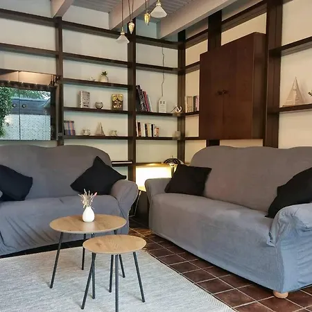 Grosszuegiges Ferienhaus Im Gruenen