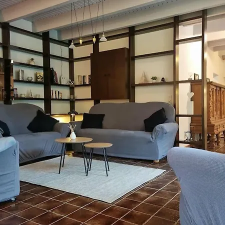 Tatil Evi Grosszuegiges Ferienhaus Im Gruenen
