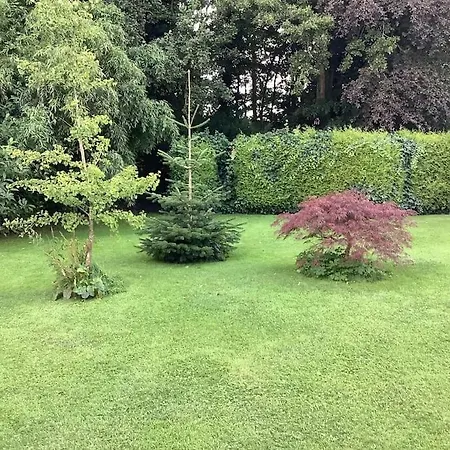 Holiday home Grosszuegiges Ferienhaus Im Gruenen